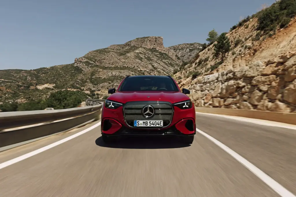 Primera prueba del Mercedes-Benz GLC eléctrico: El SUV más vendido del mundo quiere seguir siéndolo 1 Motor16 mercedes glc electrico 34 Motor16