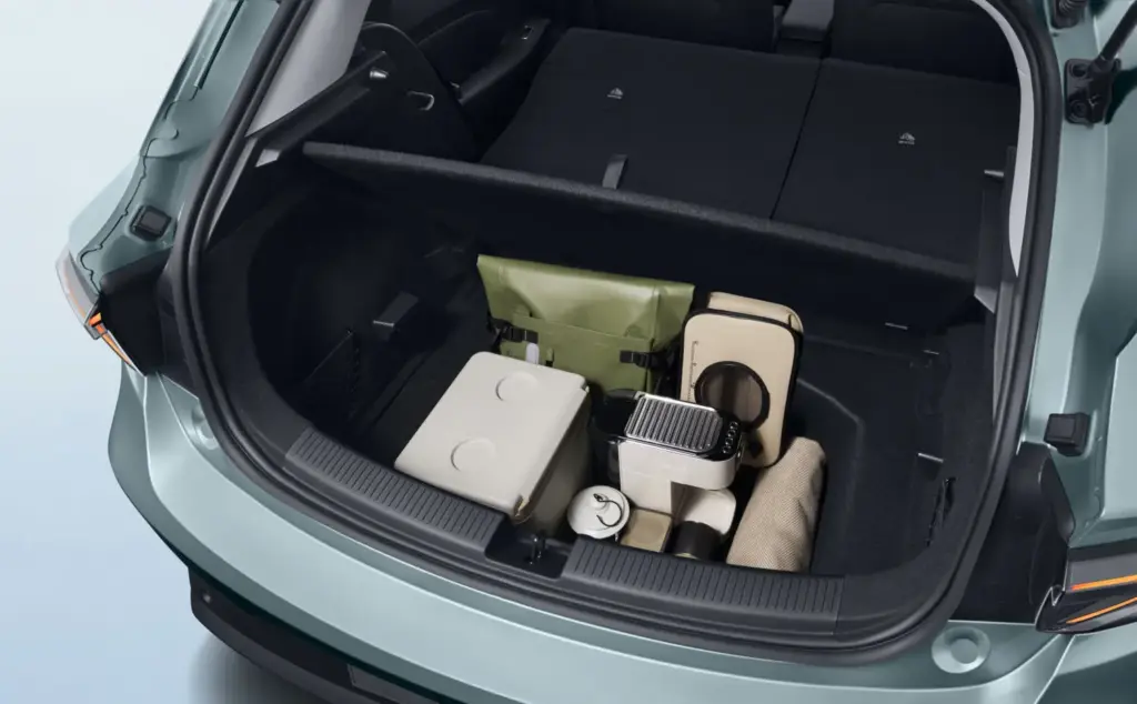 Probamos el MG4 EV Urban, un coche eléctrico para volver a lo básico 3 Motor16 mg4 iv urbano 24 motor16