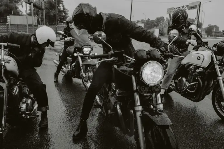 Infracciones de motoristas: la más peligrosa de la DGT cuesta 200 euros y 3 puntos