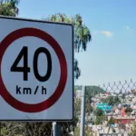 Nuevas restricciones de velocidad DGT: el límite en autovías bajaría a 110 km/h en 2026
