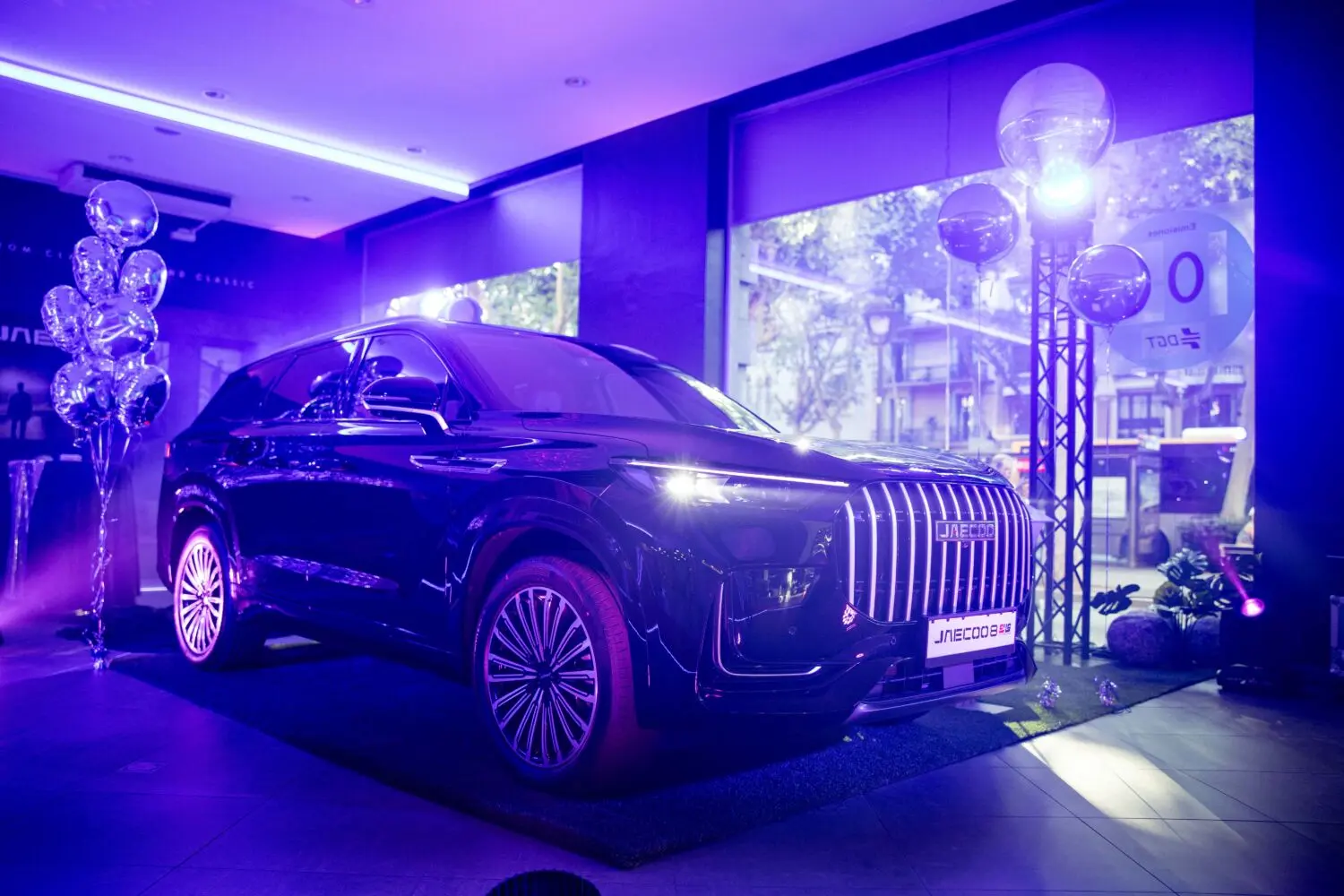 OMODA JAECOO celebra 50.000 clientes en España con una fiesta en ters ubicaciones