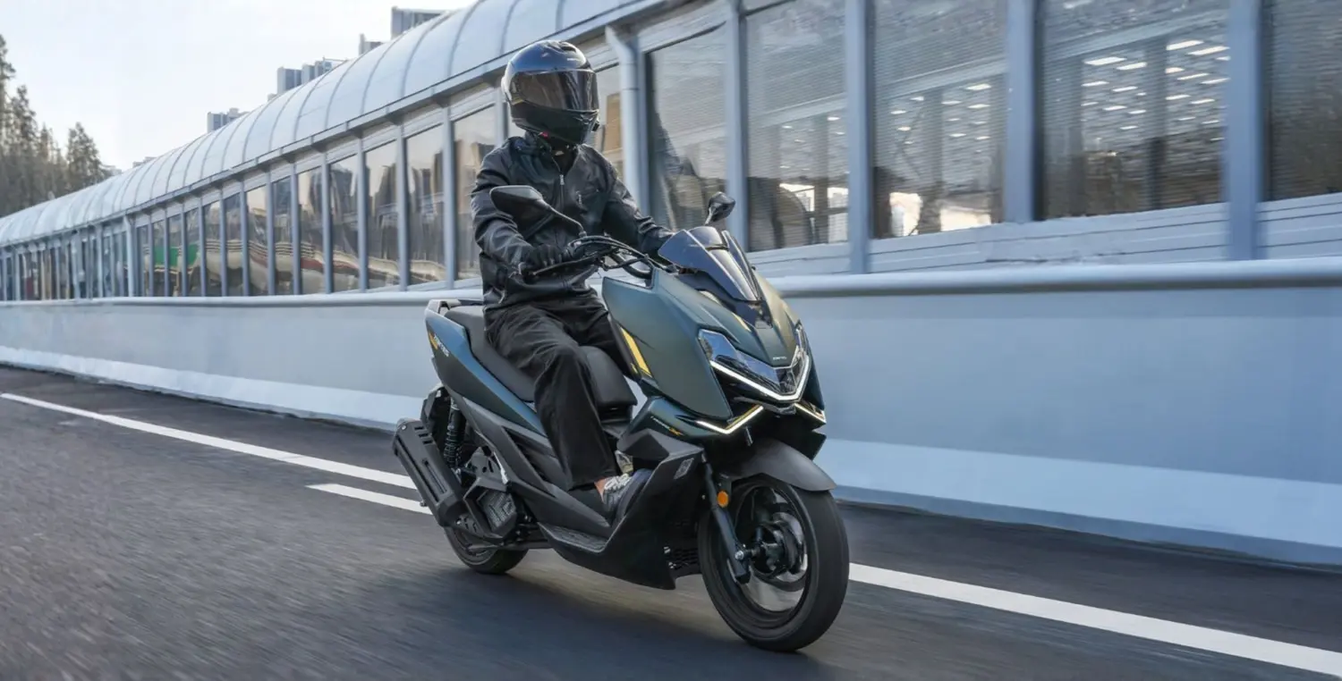 Escúteres chinos en España: ganan cuota y ya acechan a Honda y Yamaha en el ránking