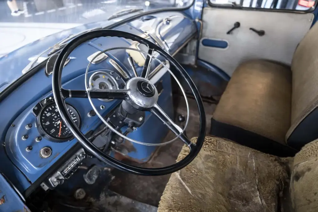 130 ANOS CAMIONES FURGONETAS MERCEDES BENZ13 Motor16