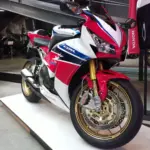 Honda y Sanrio lanzan la CBR1000RR-R Kuromi más kawaii para las 8 Horas de Suzuka