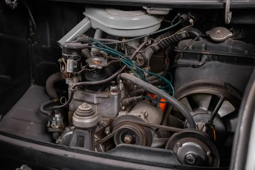 En 1961 Pininfarina cogió un Fiat 600D para crear un 'huevo' tan rápido como exclusivo 2 Motor16 1961 Pininfarina Y Berlinetta. Imagen motor.