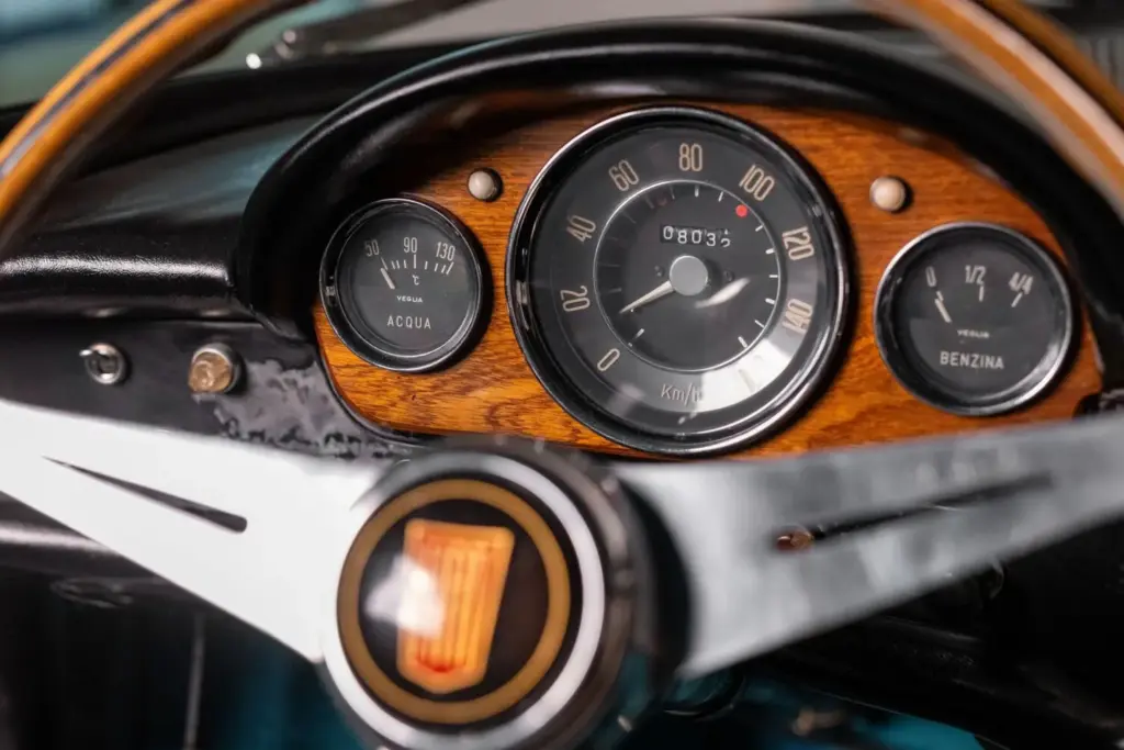 En 1961 Pininfarina cogió un Fiat 600D para crear un 'huevo' tan rápido como exclusivo 21 Motor16 1961 Pininfarina Y Berlinetta Fiat 600D 8 Motor16