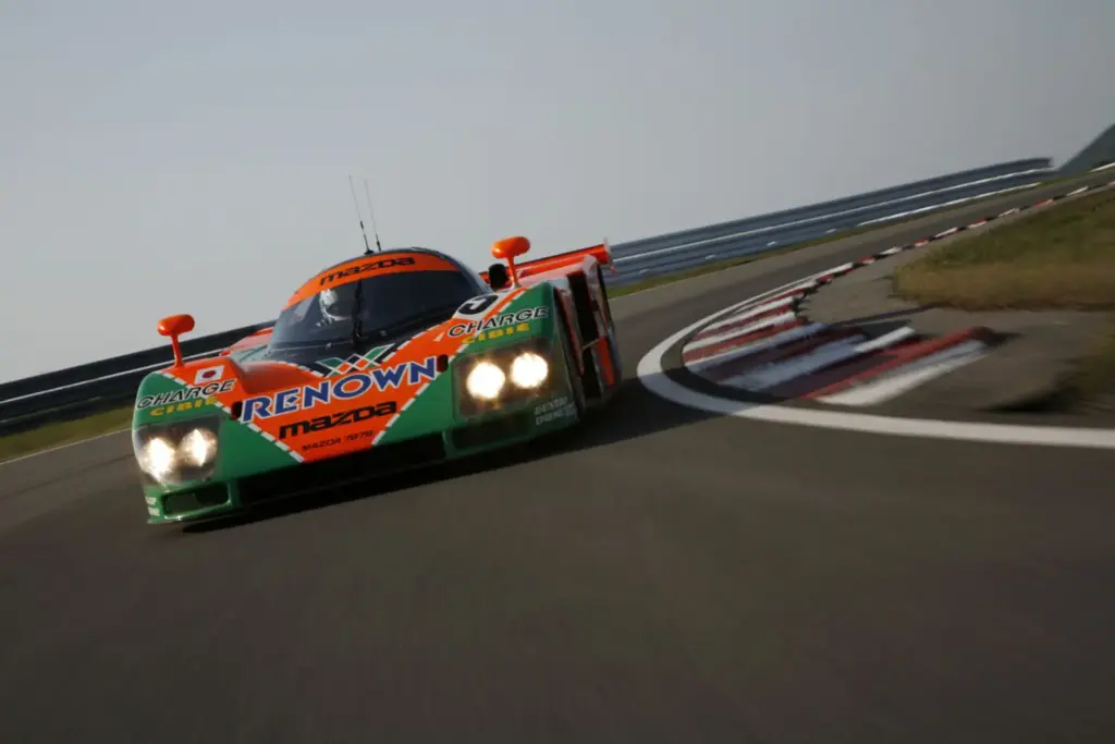 1991 Mazda 787B Le Mans 19 Motor16