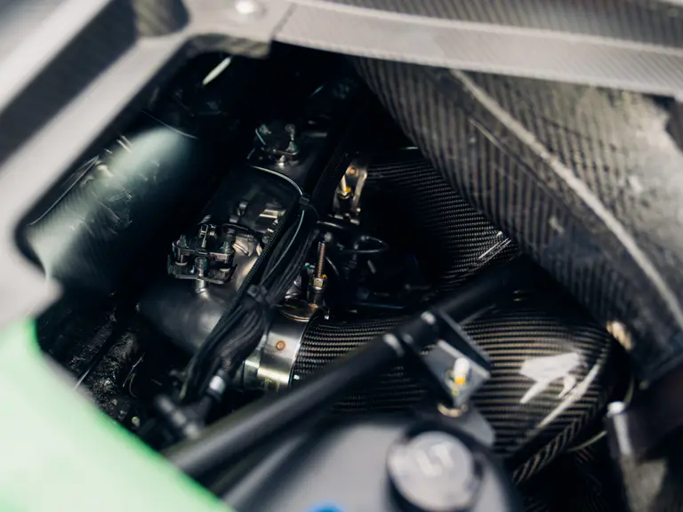 Cuando cambiar el aceite a tu Mercedes-AMG One cuesta 10.000 euros más que pintarlo en este Reingrün 16 Motor16 2025 Mercedes AMG One Sothebys 4 Motor16