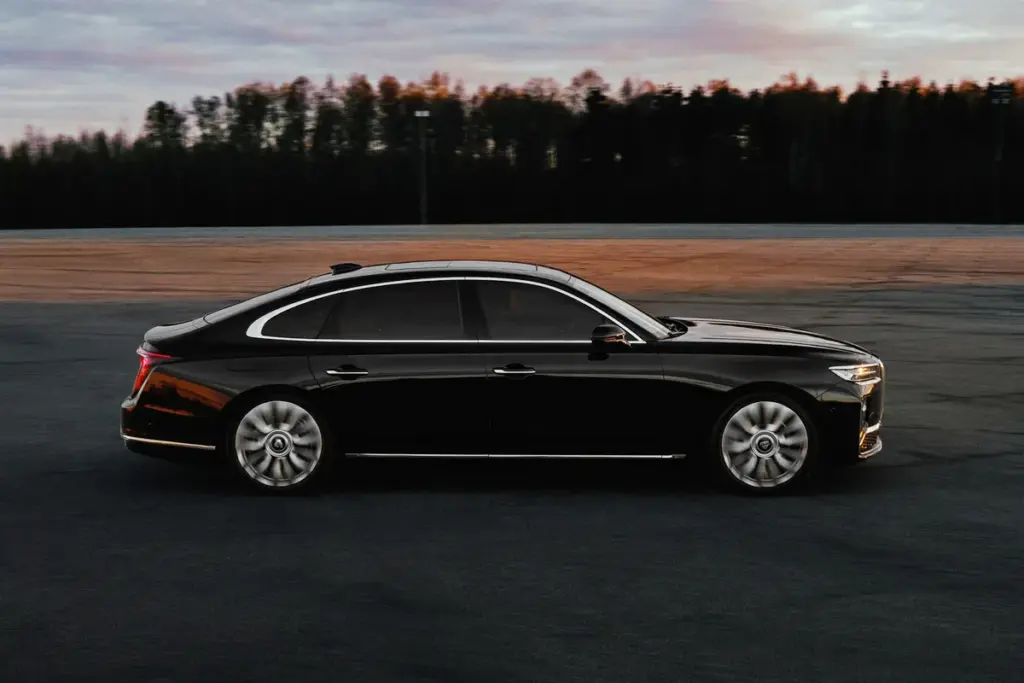 2026 Aurus Senat 900 12 Motor16