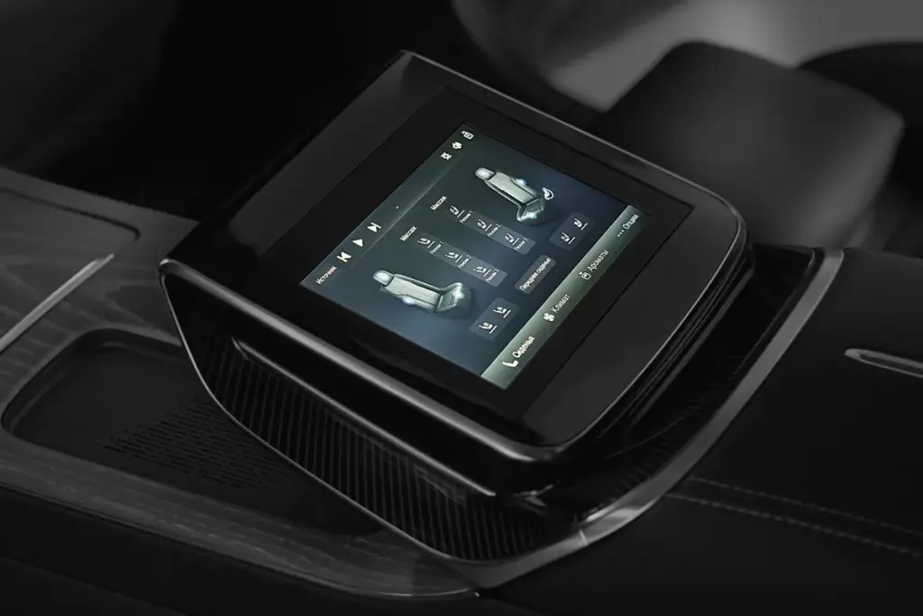 2026 Aurus Senat 900 7 Motor16