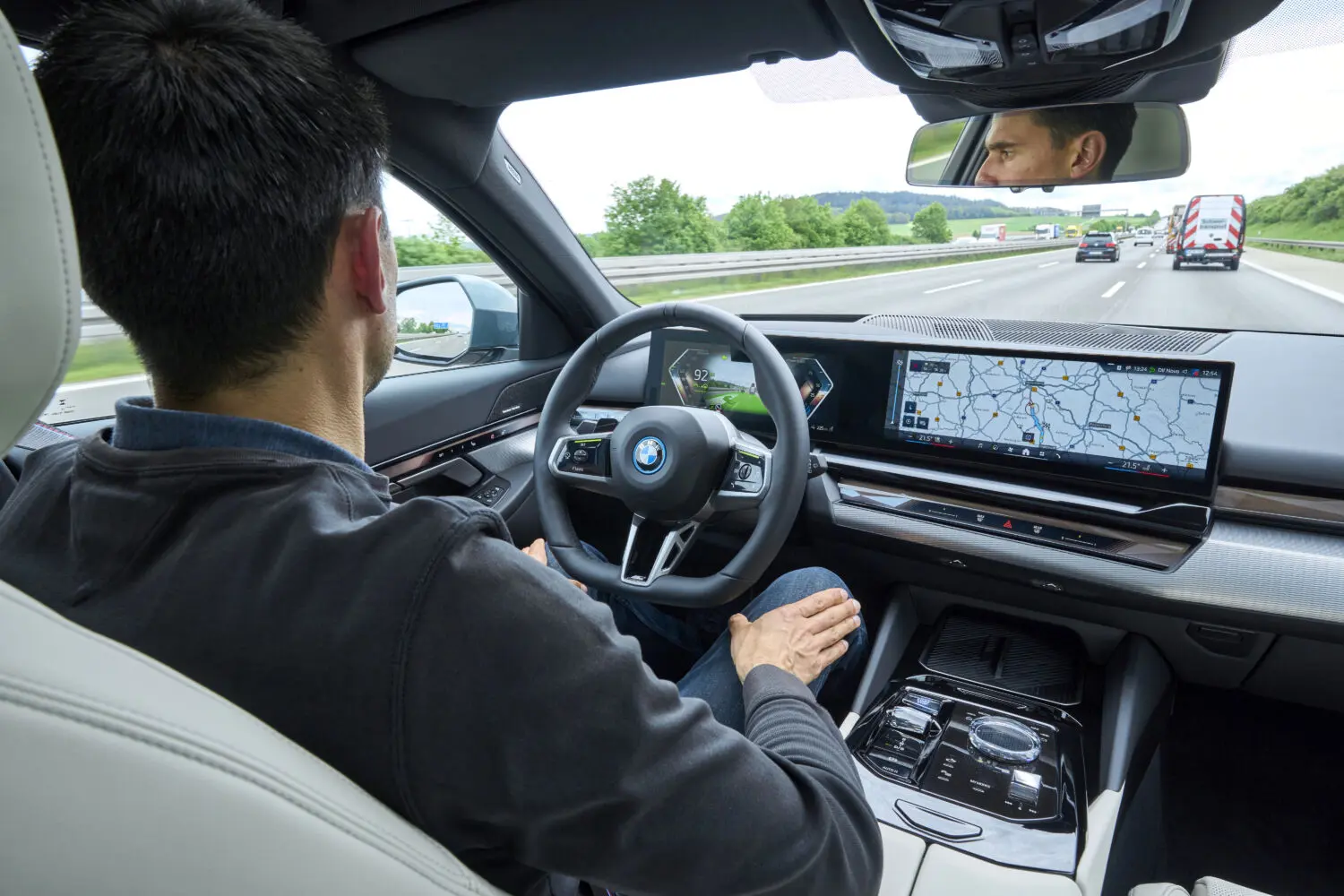 2026 BMW Highway Assistant. Imagen portada.