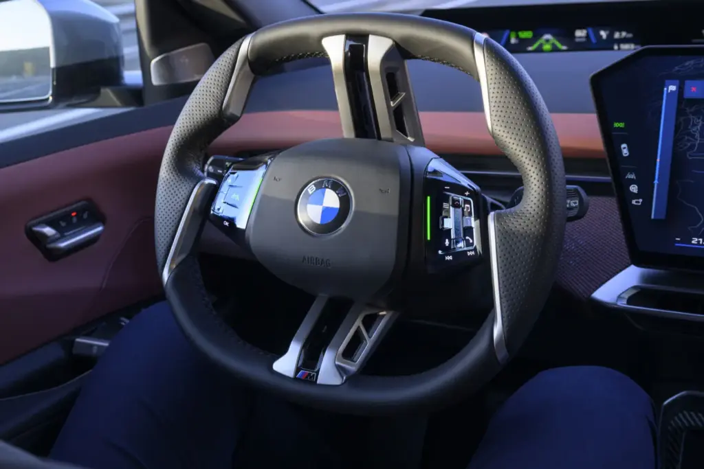2026 BMW iX3 conduccion autonoma 8 Motor16