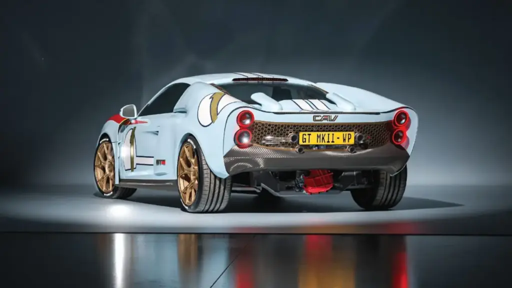 CAV revive el icónico Ford GT40 en clave modera y con genética alemana 2 Motor16 2026 CAV GT MkII. Ford GT40. Imagen trasera.