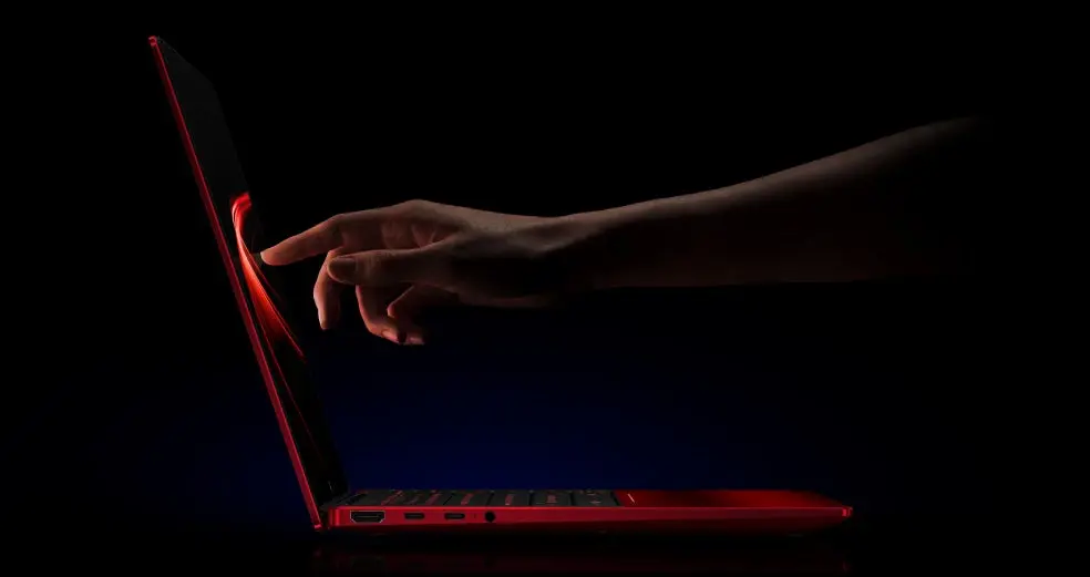 El Ferrari Luce de los ordenadores portátiles lo firma HP y cuesta como unas vacaciones en Bali 5 Motor16 2026 Ferrari HP ordenador portatil 2 Motor16