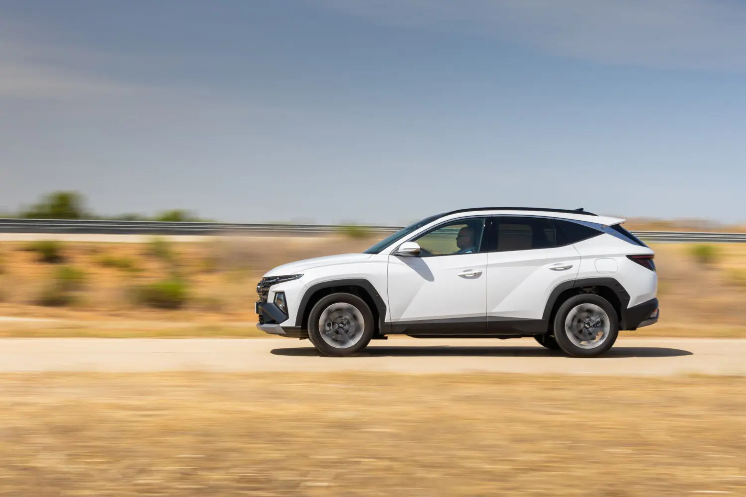 2026 Viaje Hyundai Tucson CRDI 48V. Imagen portada.