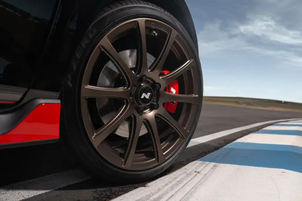2026 Hyundai i20 N Shadow Edition 11 Motor16