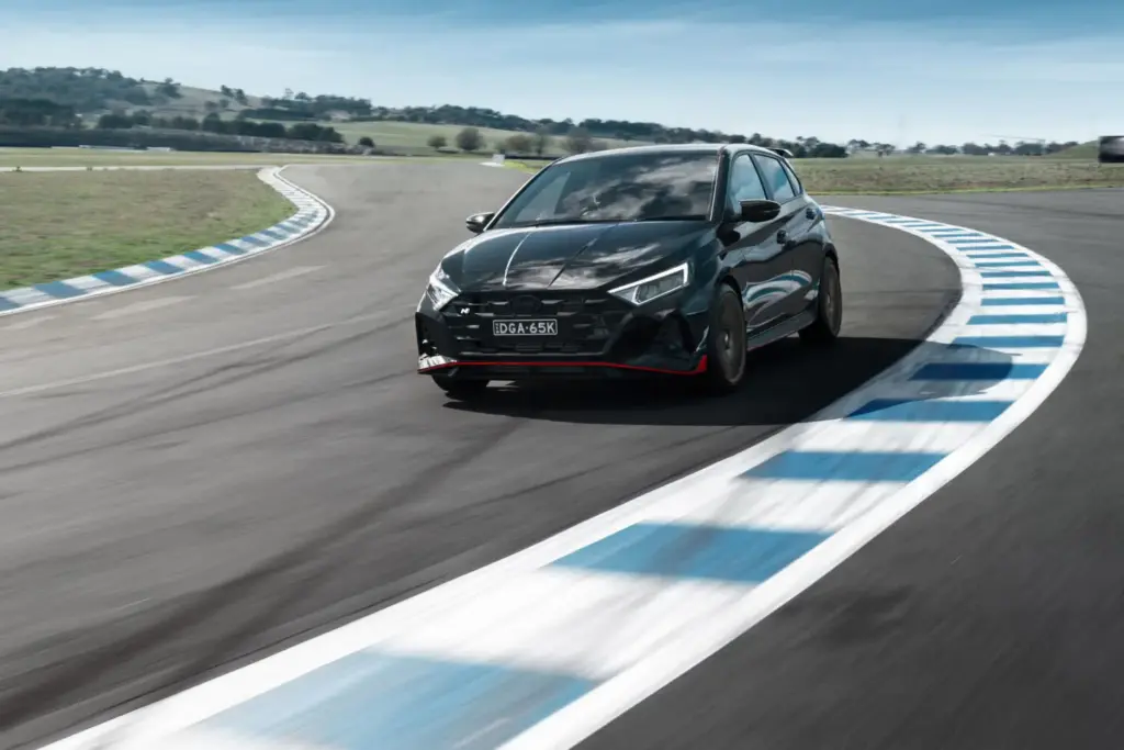 2026 Hyundai i20 N Shadow Edition 6 Motor16