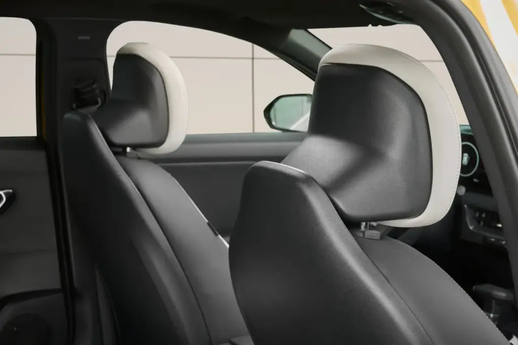 Kia K4: Conducimos el compacto que llega para que nos olvidemos de una leyenda 39 Motor16 2026 Kia K4 presentacion 9 Motor16