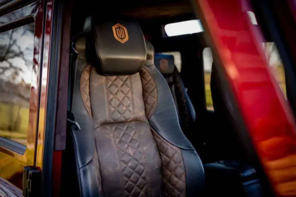 Este clásico Land Rover Defender lo construye Helderburg y pide por el lo que cuatro Range Rover a estrenar 13 Motor16 2026 Land Rover Defender Rocco Helderburg 10 Motor16