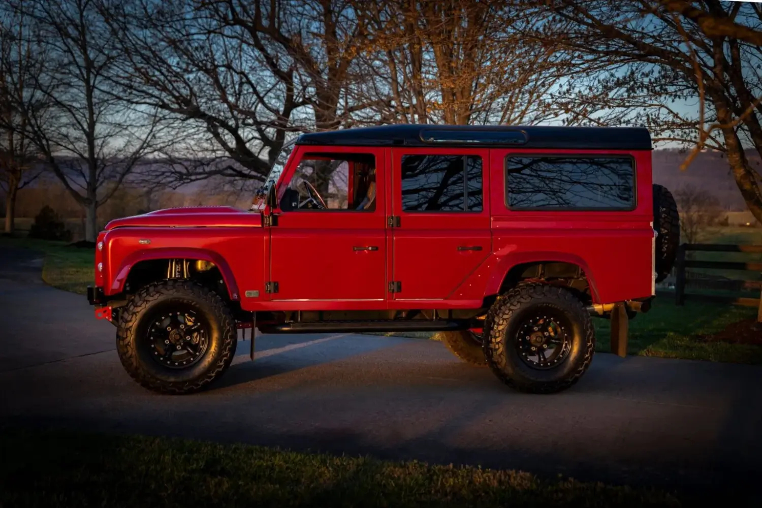 2026 Land Rover Defender. Helderberg Rocco. Imagen portada.
