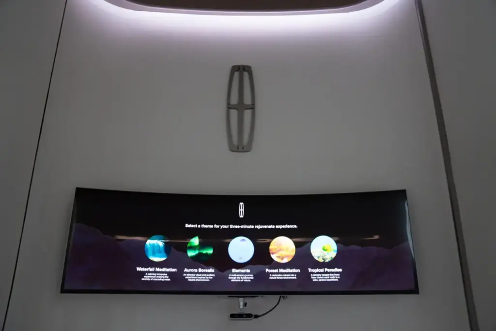 Lo más de lo más de Lincoln no tiene ruedas y promete una experiencia sensorial única en el mundo 17 Motor16 2026 Lincoln Sanctuary wc retrete 13 Motor16