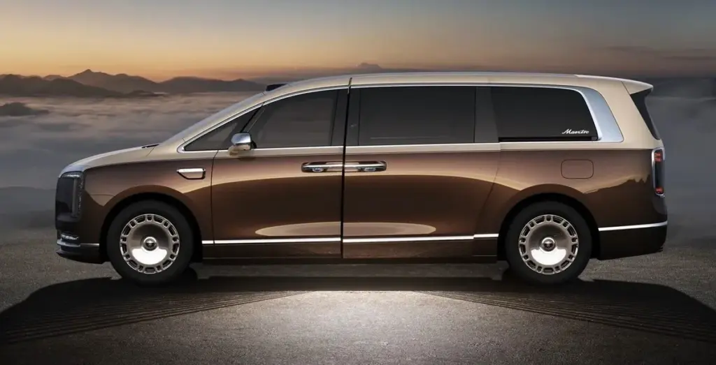 Maextro V800: Huawei ha creado el monovolumen que hubiera soñado Rolls-Royce 2 Motor16 2026 Maextro V800. Imagen lateral.