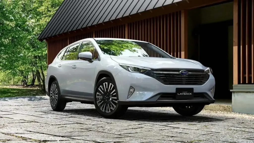 2026 Subaru Levorg Layback S HEV Japon 9 Motor16