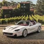 Touring Superleggera te fabrica el V12 manual que Ferrari no se atreverá a construir