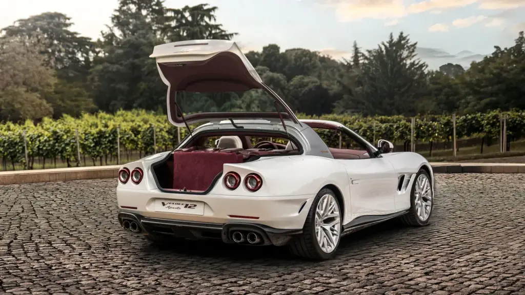 2026 Touring Superleggera V12Veloce Aperta 14 Motor16