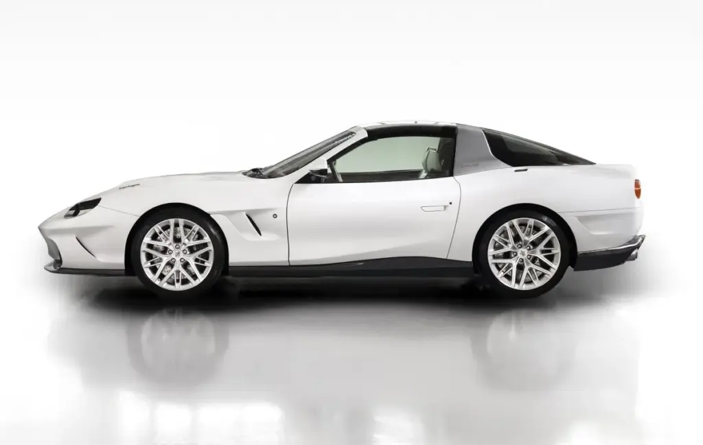 2026 Touring Superleggera V12Veloce Aperta 5 Motor16