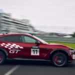 El Xiaomi YU7 GT se marca un nuevo récord en Nürburgring al más puro estilo de ‘sujétame el cubata’