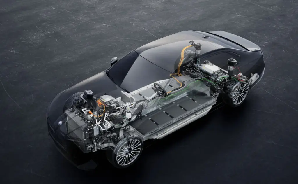 2026 BMW Serie 7. Debut. Imagen radiografía.