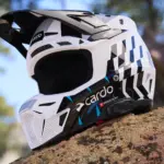 Cardo Venture: el casco off-road con altavoz JBL y comunicador integrado que revoluciona el equipamiento trail