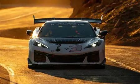 2026 corvette zr1x pikes peak 4 Motor16