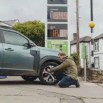 Dacia y un 6 veces récord Guinness unen sus fuerzas para que exprimas al máximo cada gota de gasolina