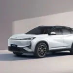 Dongfeng cumple dos años en España y lanza el SUV eléctrico VIGO y el híbrido MAGE PHEV