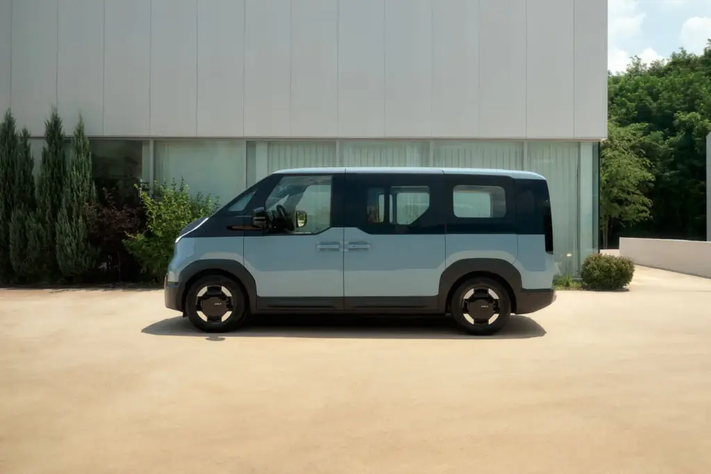 2026 kia pv5 siete plazas 2 Motor16