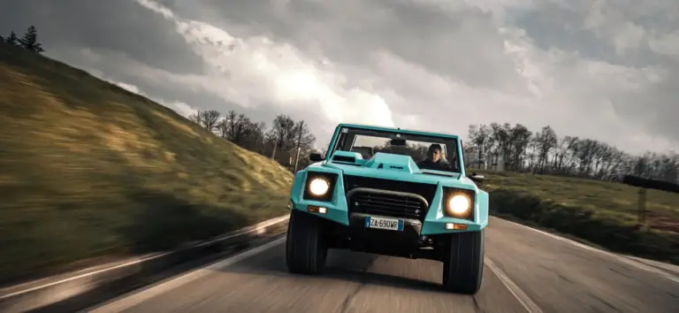 40 años del Lamborghini LM002, el primer superSUV de la historia y con ‘alma’ española