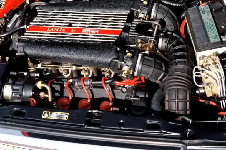 28 coches clásicos transformados por un nuevo motor: del AC Ace al BMW M3 V8