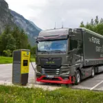 Carga de 3.000 amperios para camiones eléctricos: MAN valida 400 km de autonomía en 10 minutos