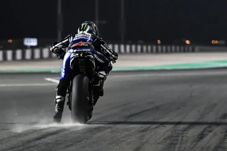 MotoGP prohíbe los holeshot frontales desde el Gran Premio de Alemania por seguridad