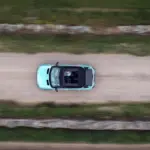 El Renault 4 E-Tech Plein Sud recorre los 1.600 kilómetros de la Easee Sun Run movido por el sol
