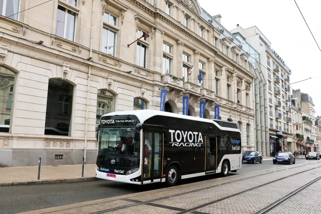 Toyota Racing convierte Le Mans en una experiencia única para los aficionados más allá de la carrera 9 Motor16 24 HORAS LE MANS TOYOTA ACTIVIDADES7 Motor16