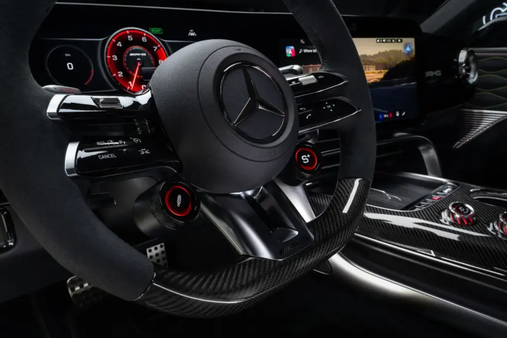 El Mercedes-AMG GT 4 Puertas Coupé ya tiene precios para España 14 Motor16 26c0129 018 Motor16