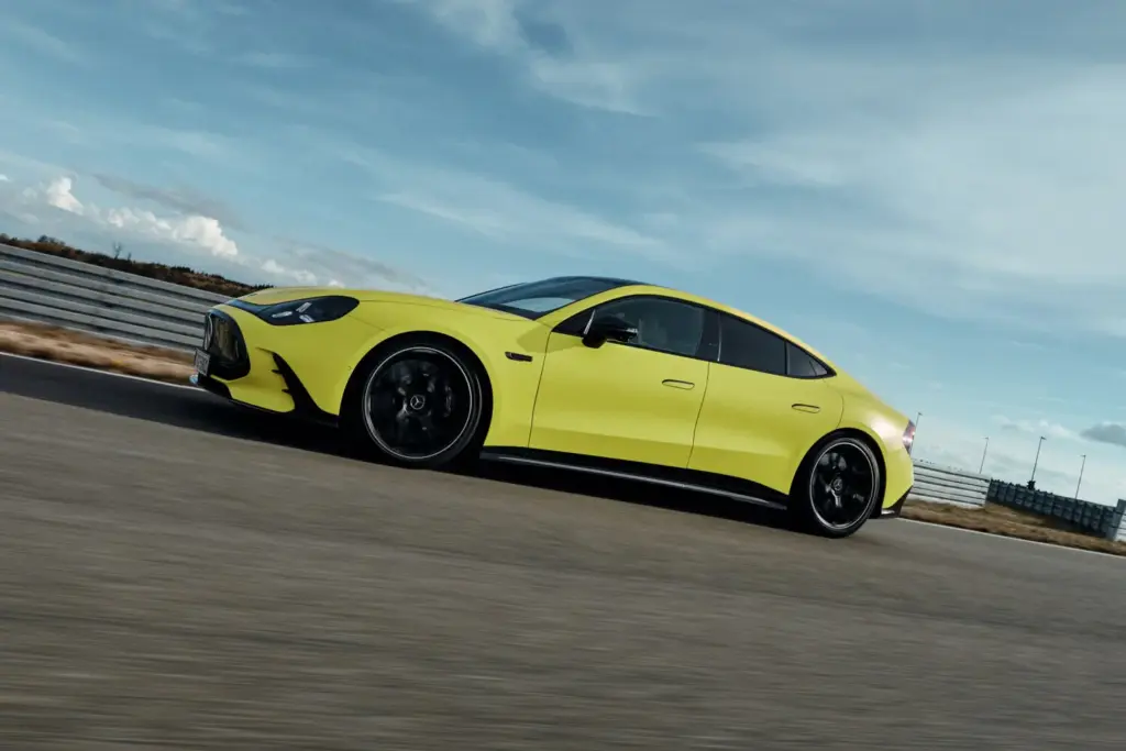 El Mercedes-AMG GT 4 Puertas Coupé ya tiene precios para España 22 Motor16 26c0129 032 Motor16