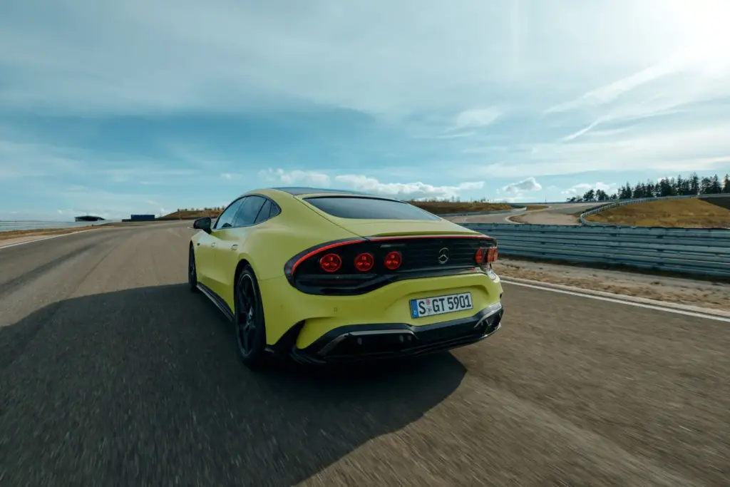 El Mercedes-AMG GT 4 Puertas Coupé ya tiene precios para España 23 Motor16 26c0129 033 Motor16