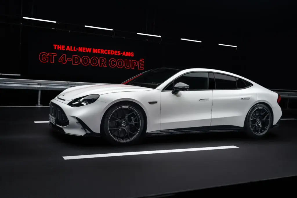 El Mercedes-AMG GT 4 Puertas Coupé ya tiene precios para España 2 Motor16 26c0130 004 Motor16