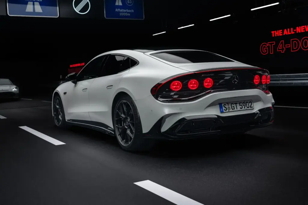 El Mercedes-AMG GT 4 Puertas Coupé ya tiene precios para España 1 Motor16 26c0130 007 Motor16