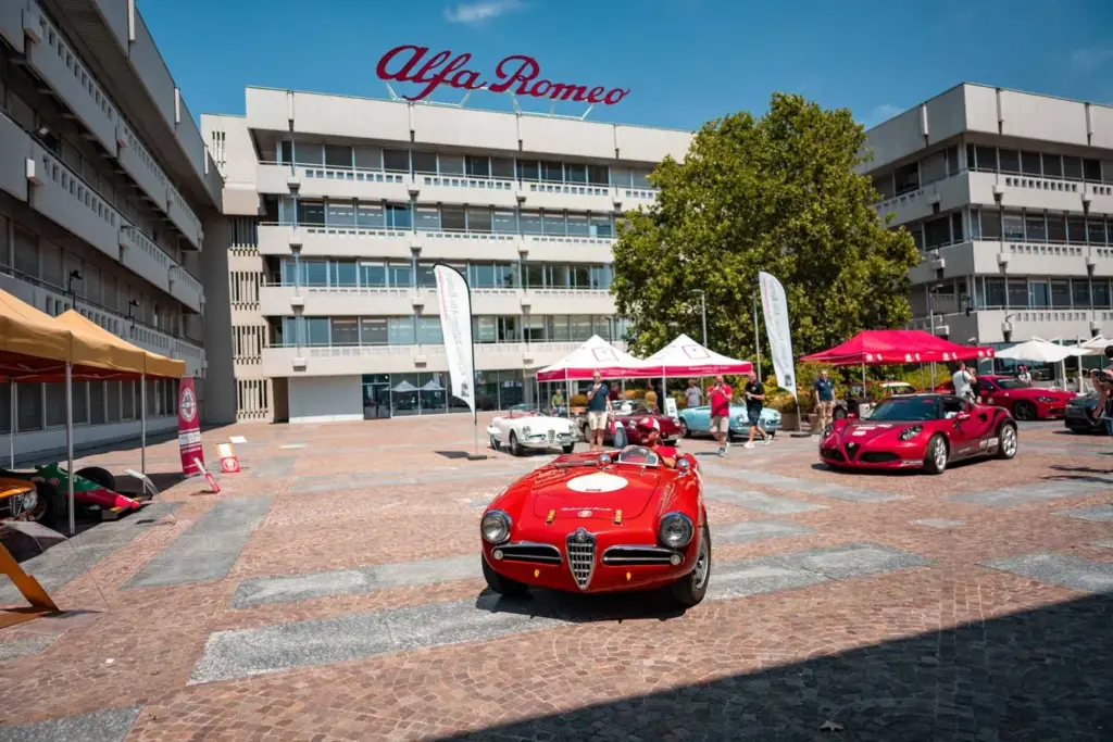 ALFA ROMEO 50 ANIVERSARIO MUSEO10 Motor16