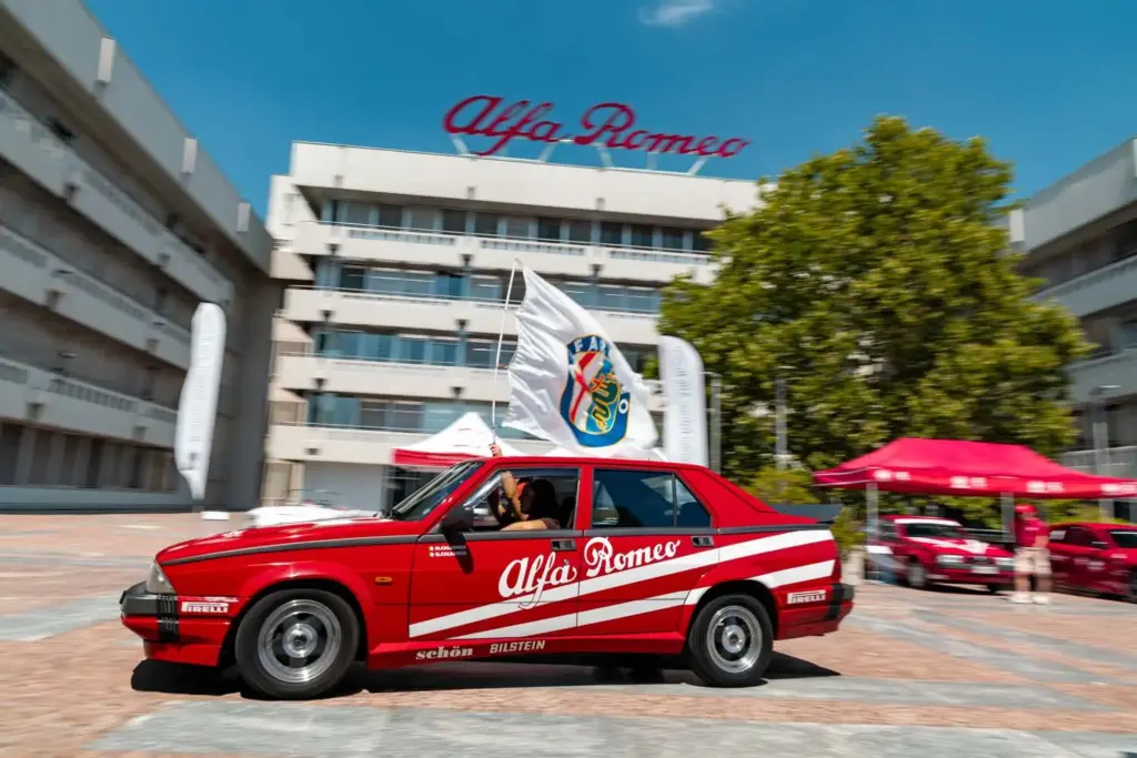 ALFA ROMEO 50 ANIVERSARIO MUSEO18 Motor16
